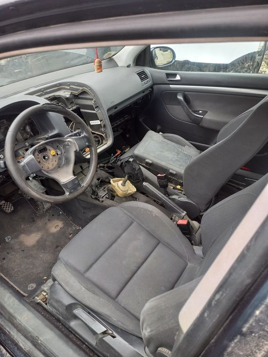 Голф 5 1.6 FSI на части