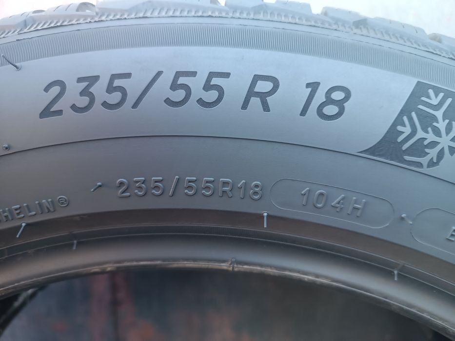 235/55/18 Michelin