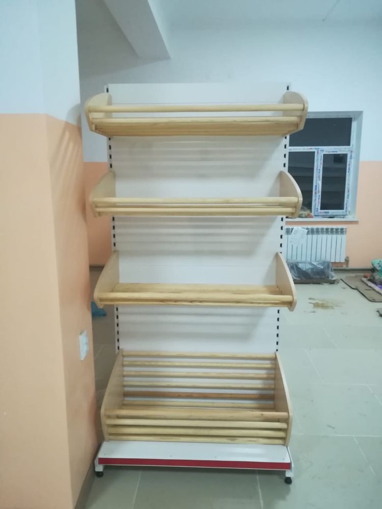 Торговые оборудование для магазинов и супермаркетов. Стеллажи полки