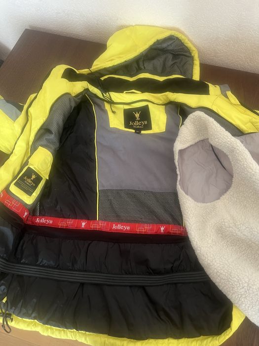 Лыжная куртка. Размер M- L-Xl