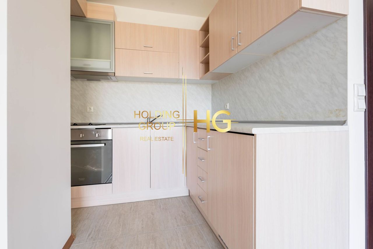 Продава се Двустаен апартамент в Бяла - 78 кв.м за 995 €/кв.м - Снимка #2