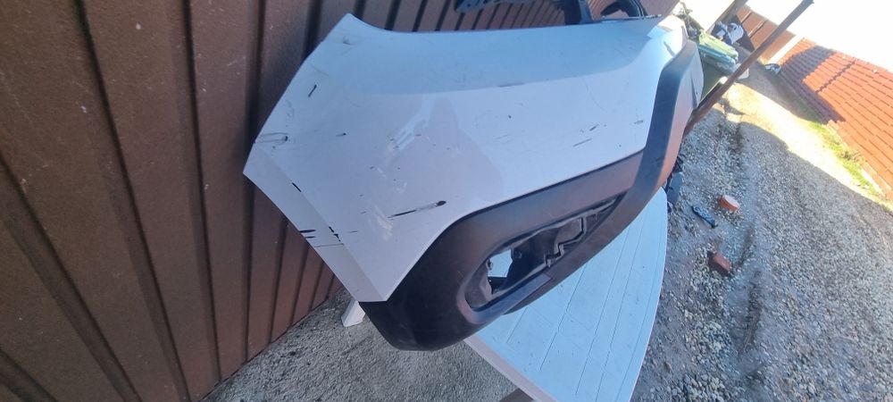 Bara fata dacia duster