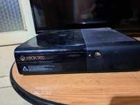 Vând Xbox 360 stare foarte bună