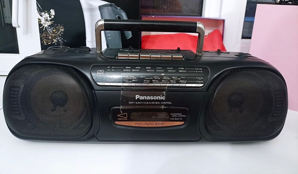 Продам магнитофон Panasonic