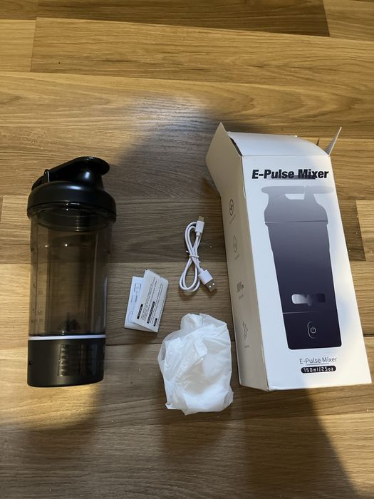 Чисто нов електрически шейкър