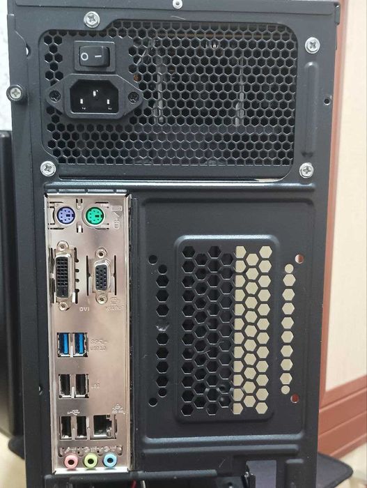 ПК Кейс ASUS H110M-K/ CORE i3-6100/ 8GB DDR4/ 512GB SSD/ AeroCool 500W