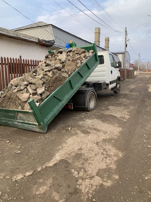 Inchirieri bene moluz transport nisip balast containere moloz