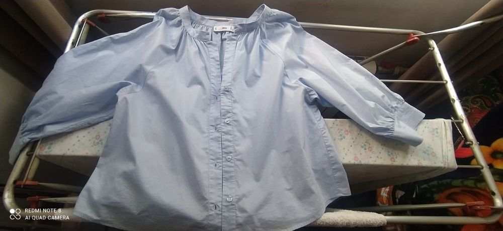 Рубашка фирмы Манго