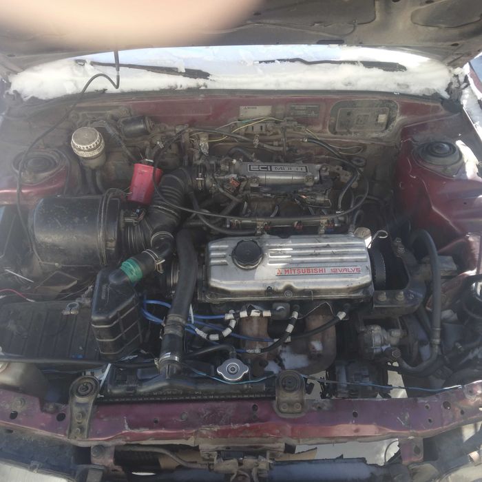 Продам мицубиси лансер 1992 г. 1.5 12 клапанов