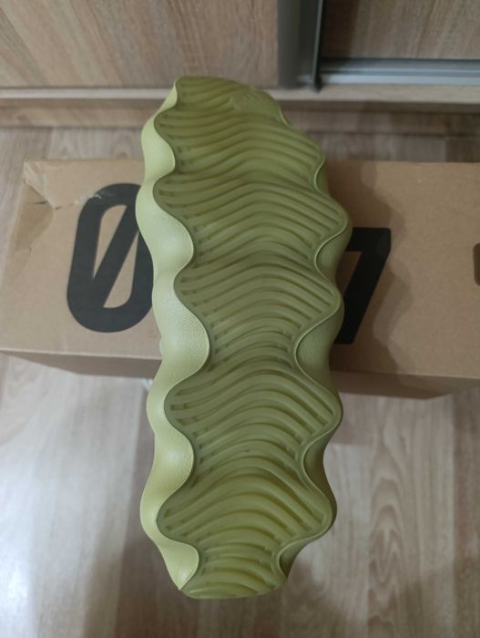 Yeezy 450 adidas