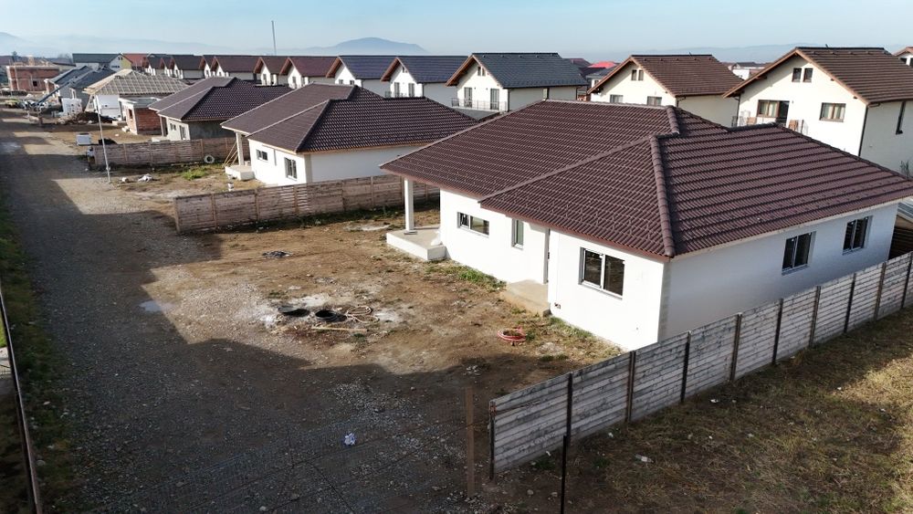 Casa parter la cheie 120mp util, teren 500mp, curte amenajata si pavaj