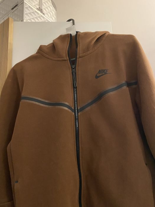 Nike Tech maron marimea M