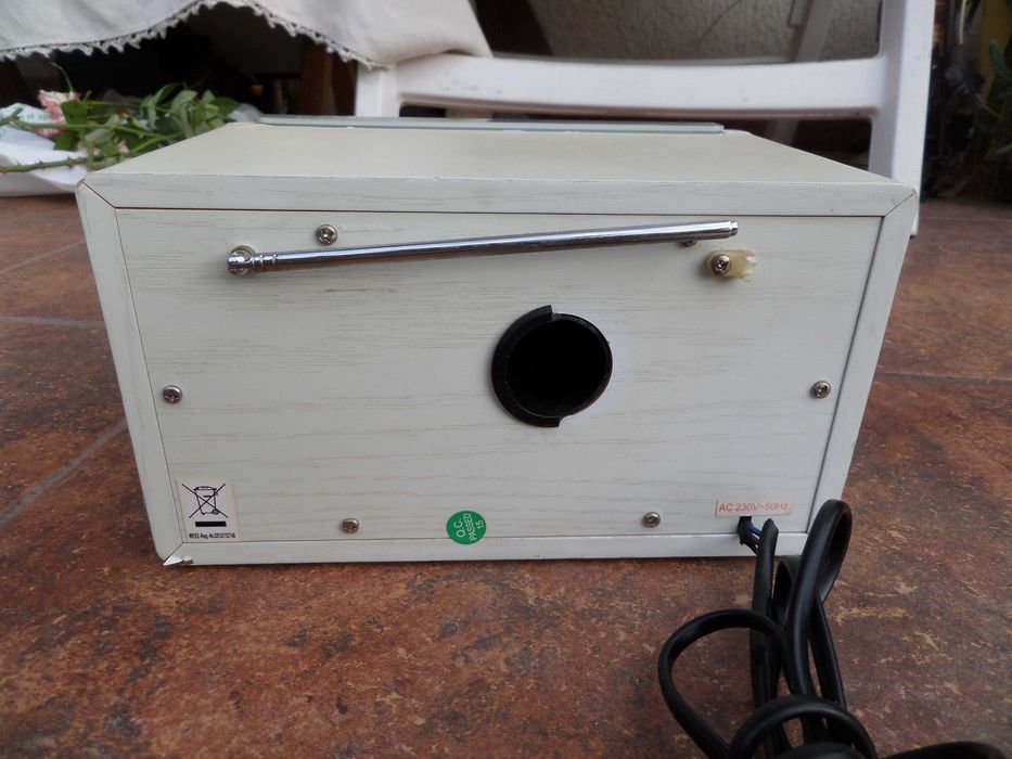 Radio de calitate,carcasa din lemn auditie super