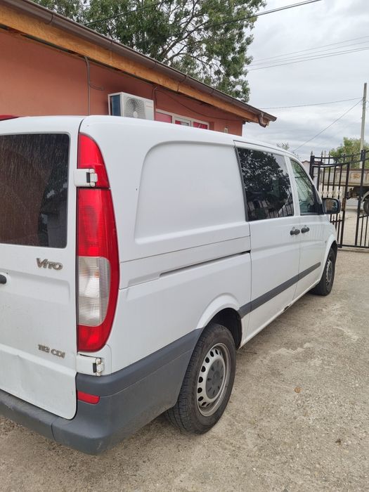 Vând sau schimb mercedes vito 113