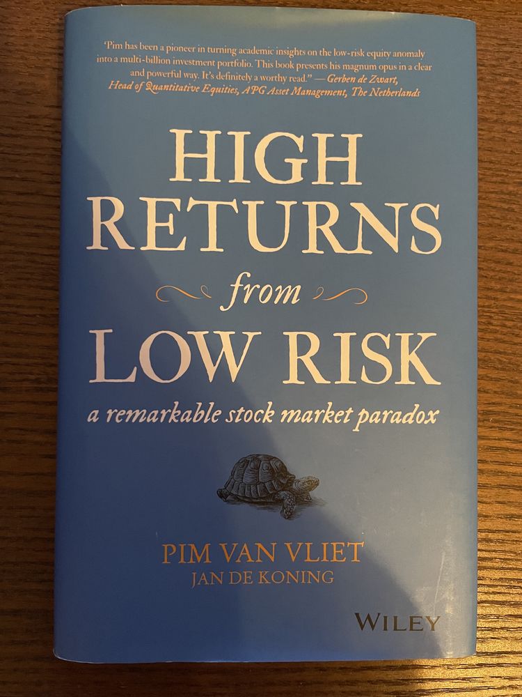 Carte investitii High Returns from Low Risk