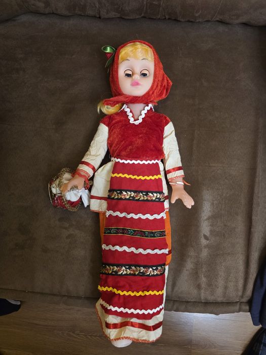 Ръчно изработени кукли в автентични български народни носии-уникални