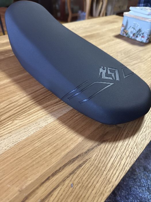 Седалка за surron lbx