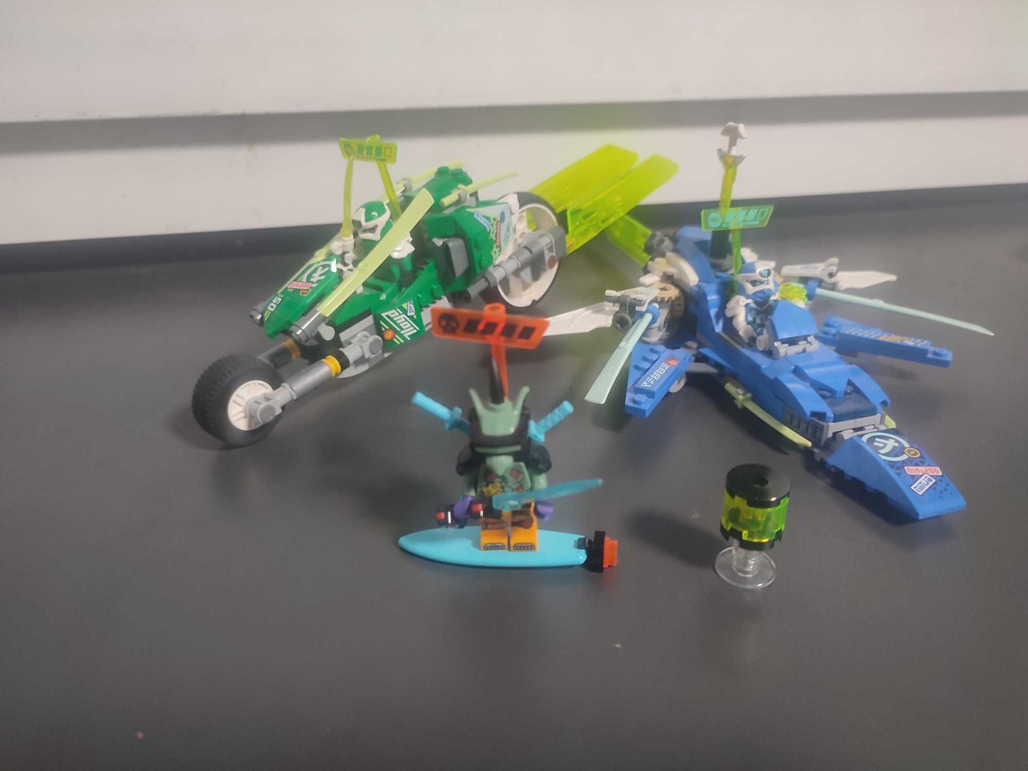 LEGO Ninjago Състезателните коли на Jay и Lloyd 71709