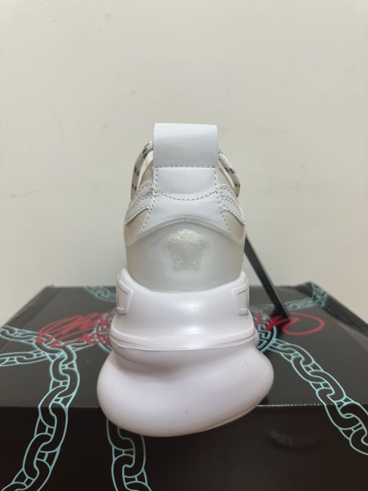 Versace Chain Reaction