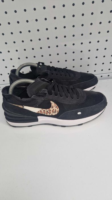 Оригинални дамски маратонки- Nike Waffle One