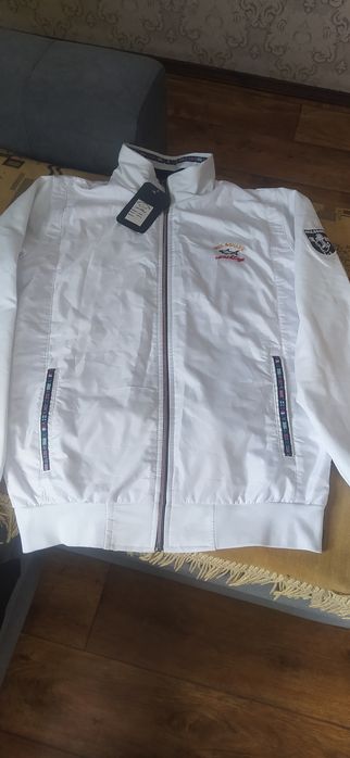 Спортивный костюм