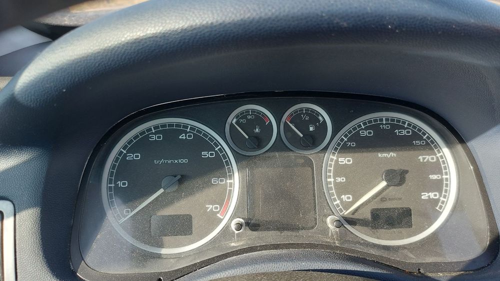 Peugeot 307 1.6 автоматик продава се цяла