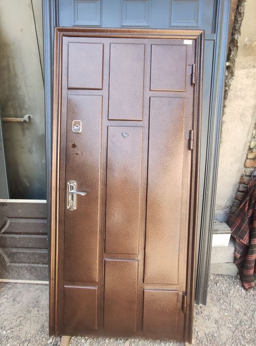 Железная дверь утеплённая