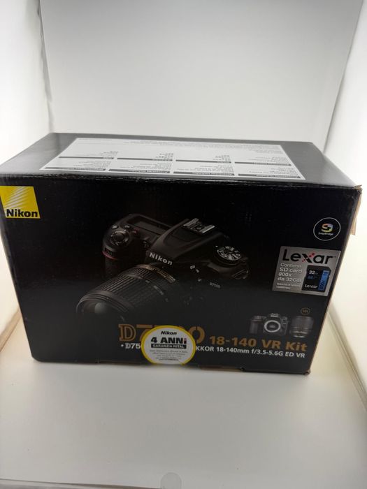 Nikon D7500 + obiectiv AF-S DX NIKKOR 18-140 VR sigilat