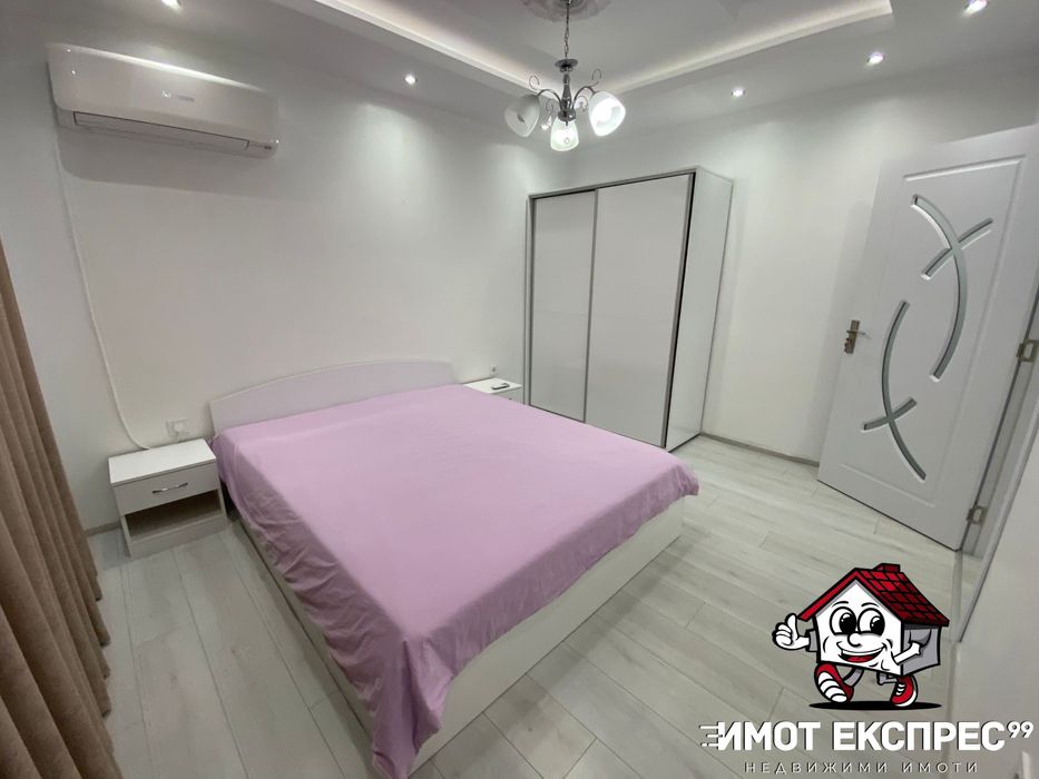 Продава се Тристаен апартамент в Асеновград - 90 кв.м за 5 €/кв.м - Снимка #13