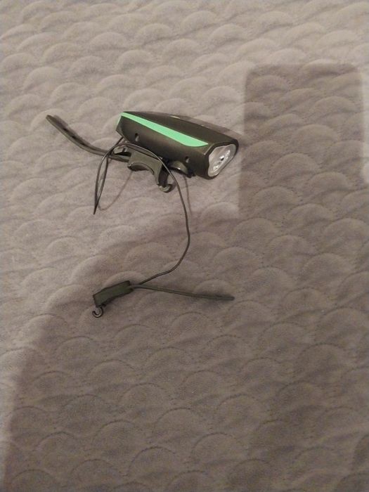 велофонарь с громким сигналом