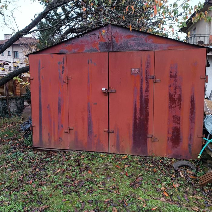 Метален гараж 3.5м на 6.30м