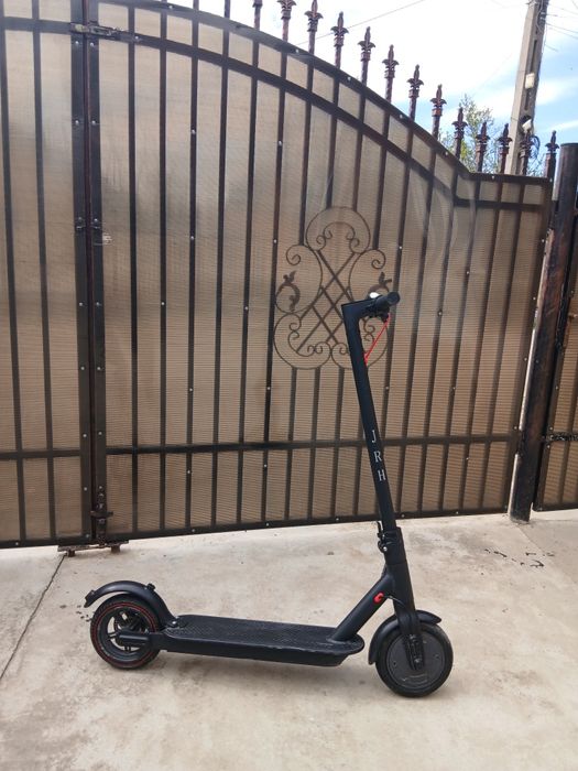 Vând trotinetă electrică JRH.