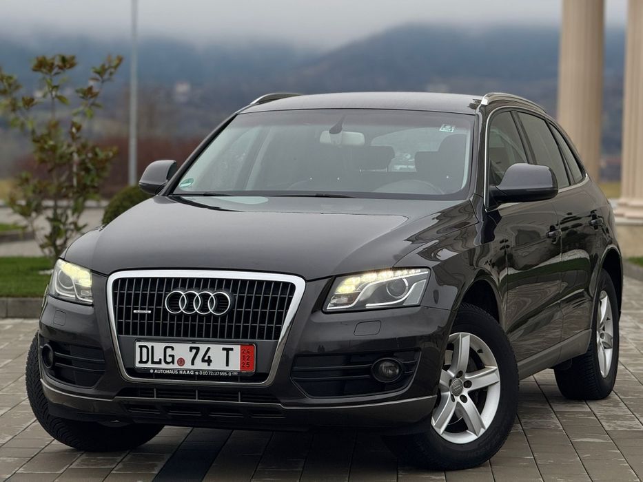 Audi Q5 S-line 2.0TDI 170CP 2010 Adus azi din Germania