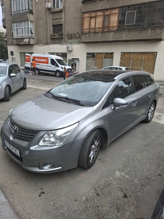 Toyota Avensis full option