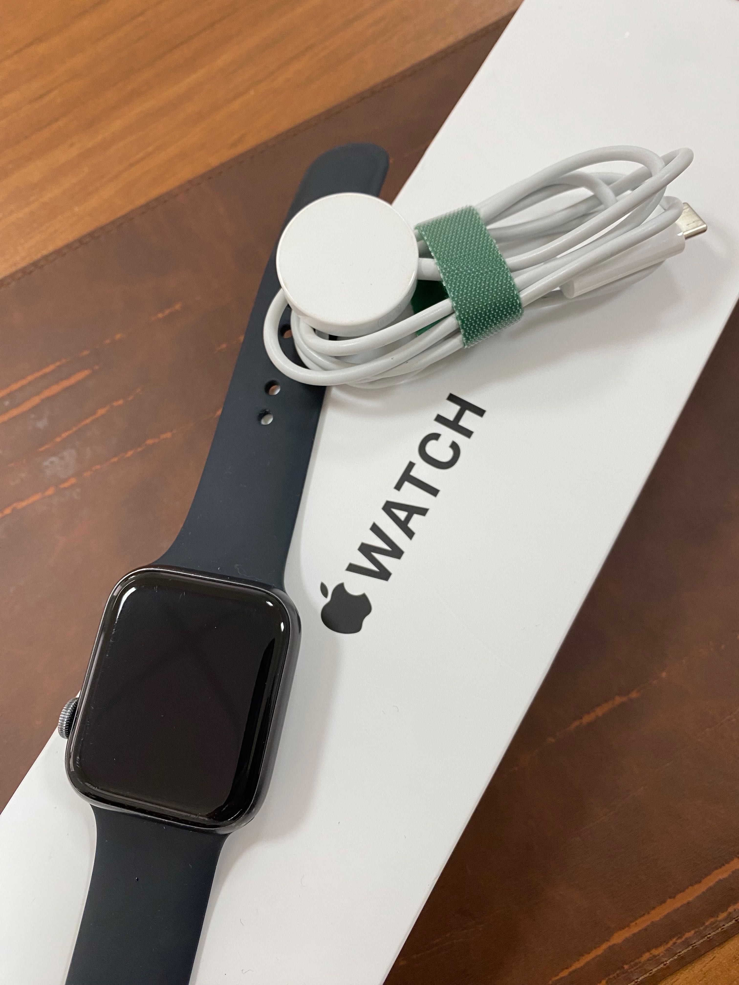 Apple Watch SE 44мм