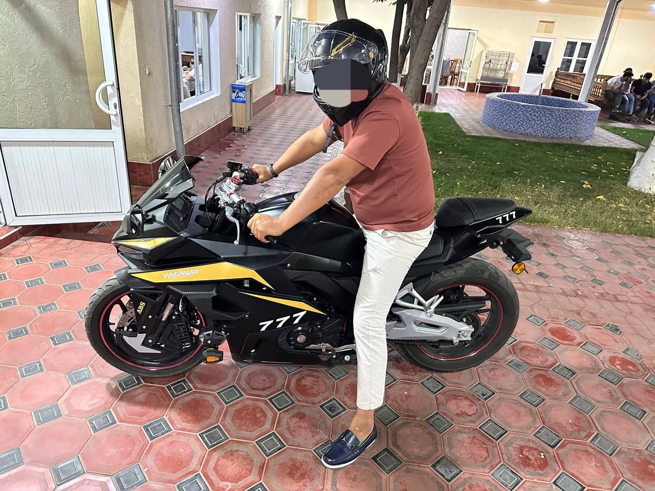 Dugati 400 kub injektor