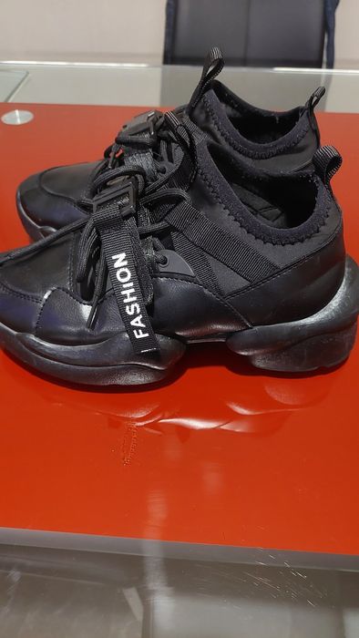 Дамски ботуши Emu и други