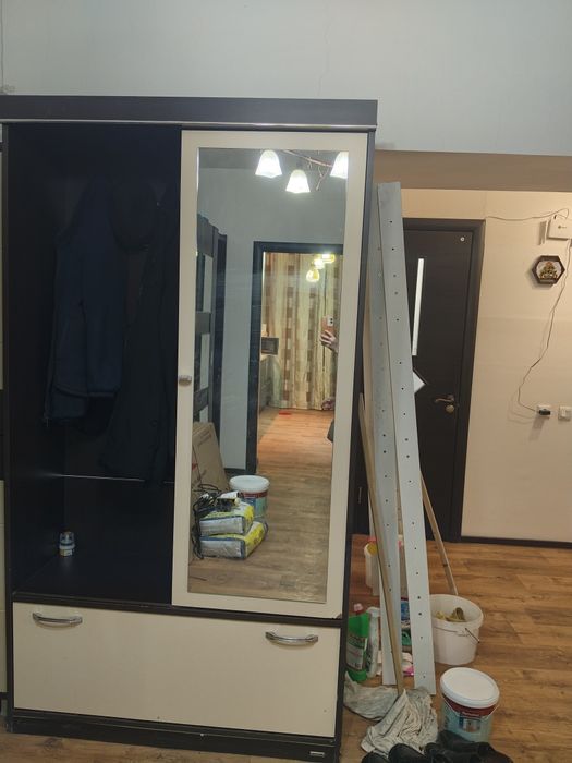 Продам шкаф в прихожую