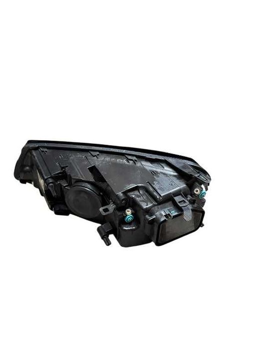 Far Dreapta Volkswagen Touareg 7P Cod 7P1941006