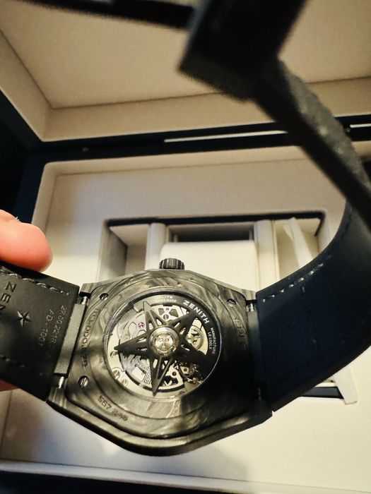 Ceas Zenith Defy Skeleton Carbon