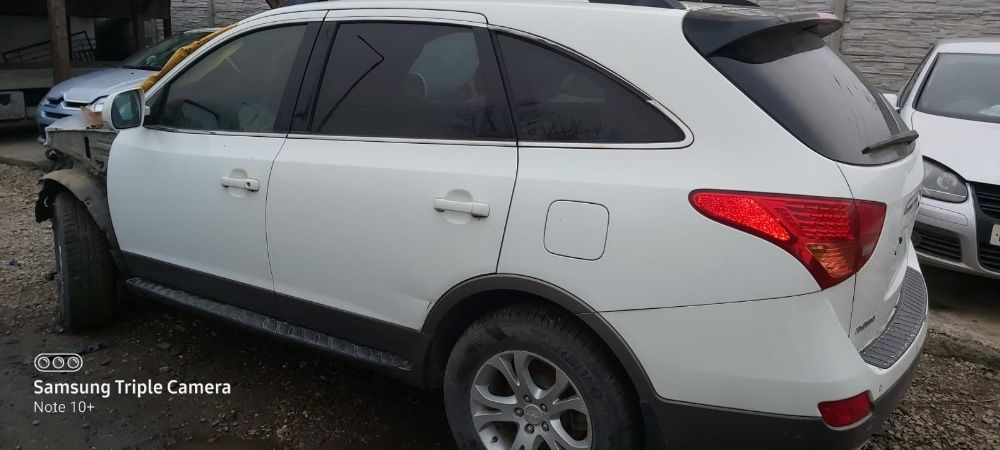 Dezmembrez Hyundai Veracruz 3.0 diesel 176 KW an 2009 cod motor D6EA