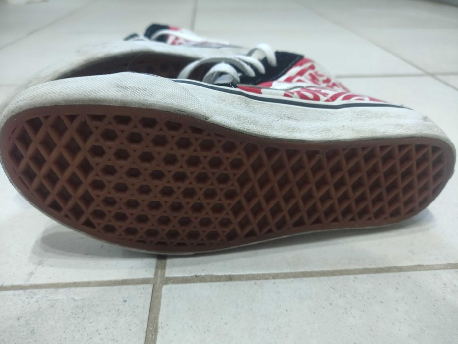Pantofi sport Vans ghete incaltari adidasi marime nr 35 negri rosii