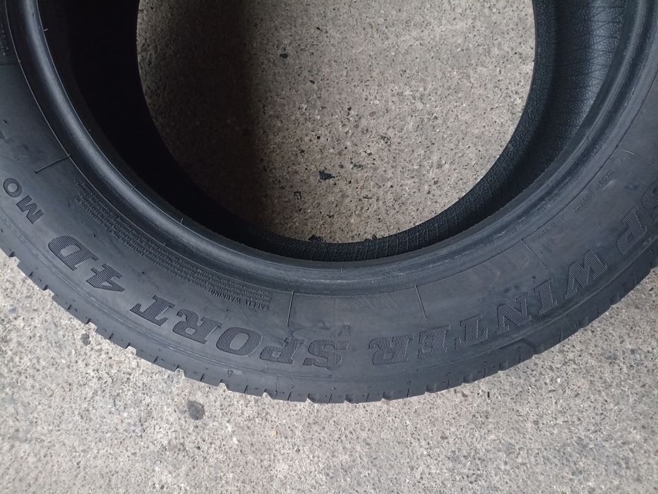 2 anvelope de iarna Dunlop 245/50 R18 dot 0420