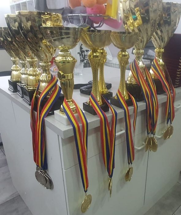 Personalizări/ grafică publicitară/ logo firmă