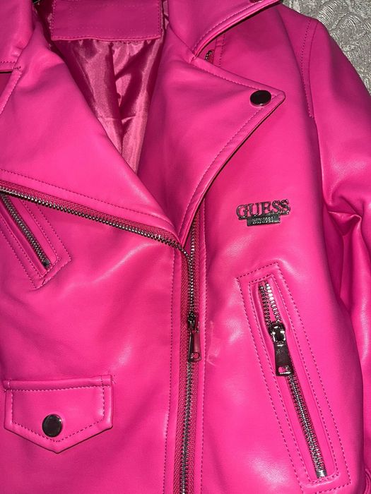 Geaca xs guess noua