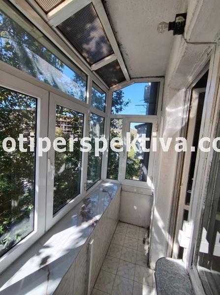 реф.17719 Три отделни стаи, реална квадратура-у-ще К. К. Философ!