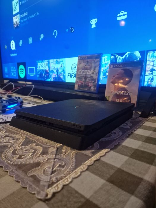 ps4 slim 512 gb 2 manete