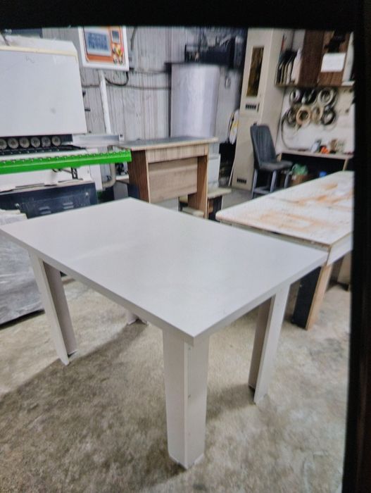 Стол с съемными ножками