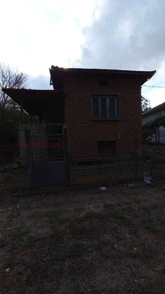Продава се Къща в с. Стежерово, Област Плевен - 200 кв.м за 64 €/кв.м - Снимка #12