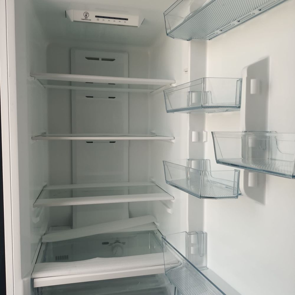 Продам новый  холодильник